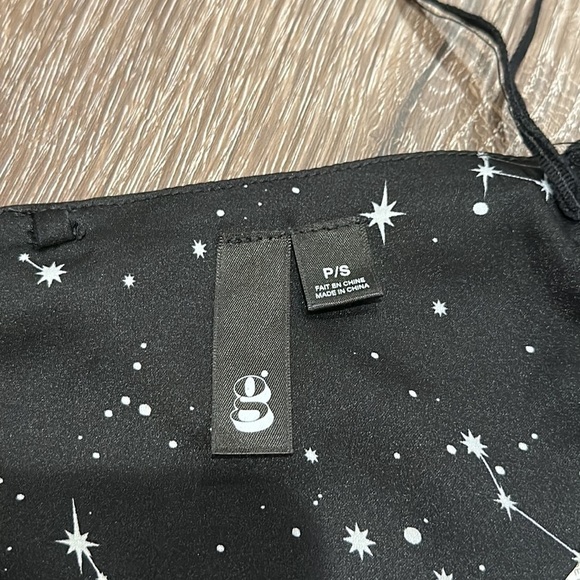 G. Women’s Starry Wrap Top - Size Petite Small - Picture 3 of 4